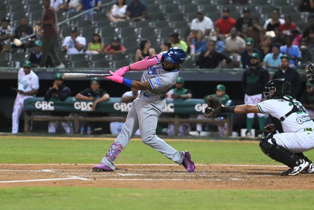 mauricio,-rojas-jr.-y-nunez-lideran-victoria-del-licey-sobre-estrellas mauricio,-rojas-jr.-y-nunez-lideran-victoria-del-licey-sobre-estrellas