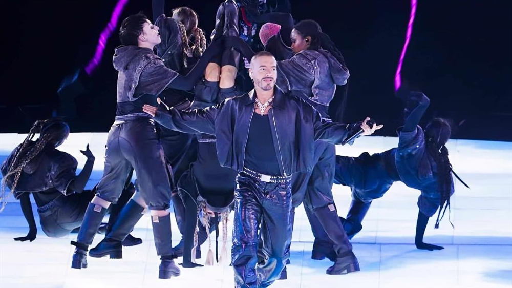 j-balvin-celebra-concierto-de-cinco-horas-en-colombia-e-invita-a-ed-sheeran j-balvin-celebra-concierto-de-cinco-horas-en-colombia-e-invita-a-ed-sheeran