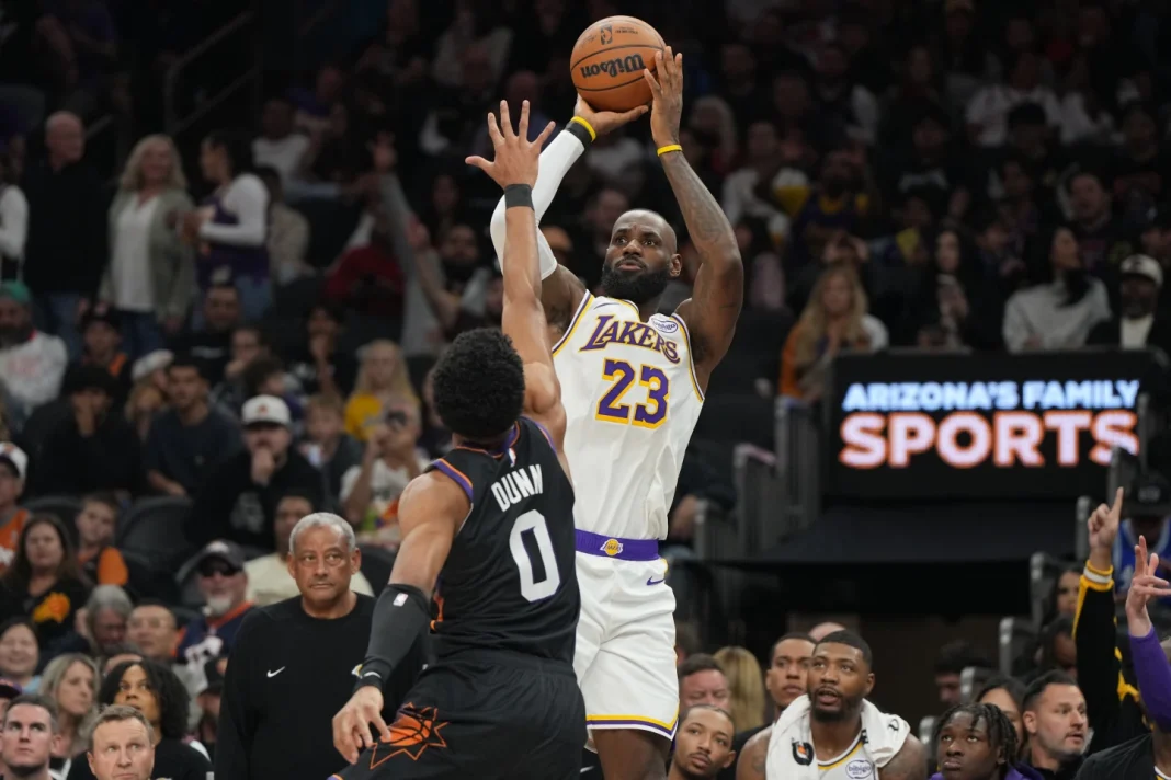 lebron-mete-2-libres-al-final-y-lakers-ganan-116-114-tras-dejar-ir-ventaja-de-20