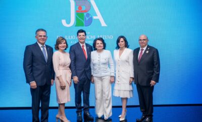fundacion-rica-entrega-premio-dr-julio-a.-brache-arzeno-a-la-sostenibilidad fundacion-rica-entrega-premio-dr-julio-a.-brache-arzeno-a-la-sostenibilidad