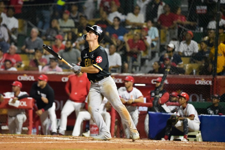 aguilas-ganan-primero,-pero-el-escogido-responde-y-divide-la-doble-cartelera-en-el-quisqueya aguilas-ganan-primero,-pero-el-escogido-responde-y-divide-la-doble-cartelera-en-el-quisqueya