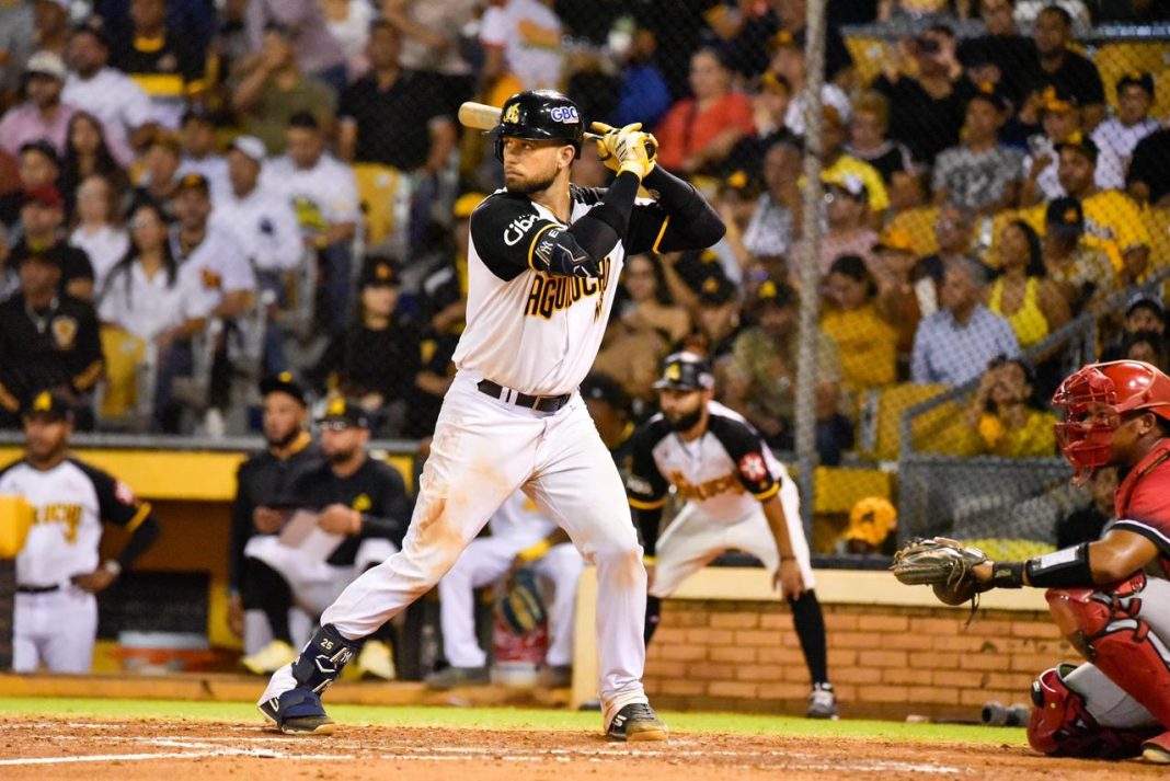 aguilas-hacen-ajustes-rumbo-al-round-robin:-escarra-sale,-suman-a-perdomo,-bido-y-castillo aguilas-hacen-ajustes-rumbo-al-round-robin:-escarra-sale,-suman-a-perdomo,-bido-y-castillo