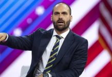 Eduardo Bolsonaro pierde su escaño y afirma que “valió la pena” su ofensiva internacional eduardo-bolsonaro-pierde-su-escano-y-afirma-que-“valio-la-pena”-su-ofensiva-internacional