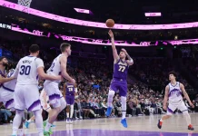 Doncic anota 45 puntos y logra un triple-doble; los Lakers remontan para vencer al Jazz 143-135 doncic-anota-45-puntos-y-logra-un-triple-doble;-los-lakers-remontan-para-vencer-al-jazz-143-135
