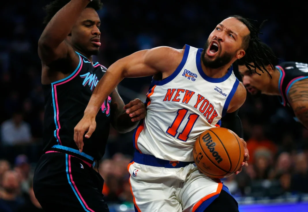 brunson,-de-los-knicks,-anoto-47-ante-el-heat.-todos-los-resultados-nba