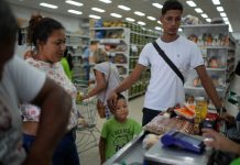 La Navidad de una familia venezolana: Del sueño americano a la pobreza la-navidad-de-una-familia-venezolana:-del-sueno-americano-a-la-pobreza