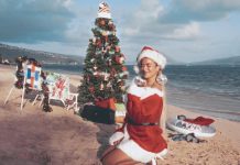 Karol G publica imágenes navideñas en la playa con atuendo inspirado en Santa Claus karol-g-publica-imagenes-navidenas-en-la-playa-con-atuendo-inspirado-en-santa-claus