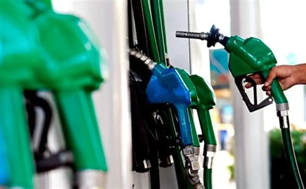 gobierno-destina-rd$44.2-millones-para-mantener-sin-cambios-precios-de-combustibles-esenciales gobierno-destina-rd$44.2-millones-para-mantener-sin-cambios-precios-de-combustibles-esenciales