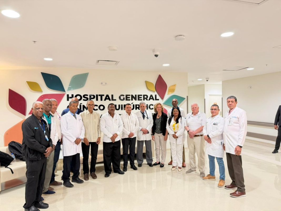 director-del-sns-supervisa-hospitales-de-la-ciudad-sanitaria-luis-eduardo-aybar director-del-sns-supervisa-hospitales-de-la-ciudad-sanitaria-luis-eduardo-aybar