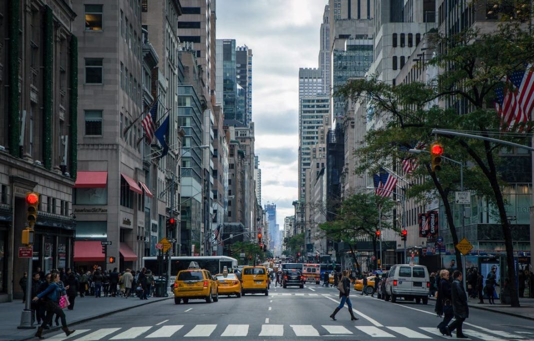 gobernadora-nueva-york-anuncia-reduccion-costo-seguros-de-autos gobernadora-nueva-york-anuncia-reduccion-costo-seguros-de-autos