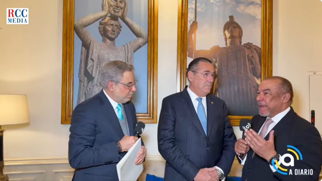 banco-popular-promueve-inversion-en-el-sur,-puerto-plata-y-miches-desde-fitur