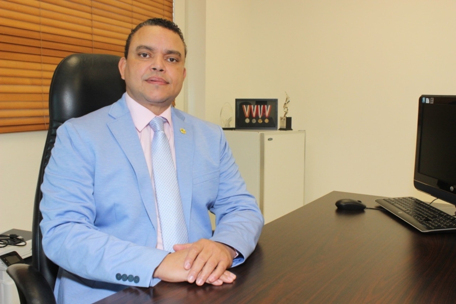 julio-landron-anuncia-unidades-de-salud-mental-de-24-horas-en-todos-los-hospitales-del-pais julio-landron-anuncia-unidades-de-salud-mental-de-24-horas-en-todos-los-hospitales-del-pais