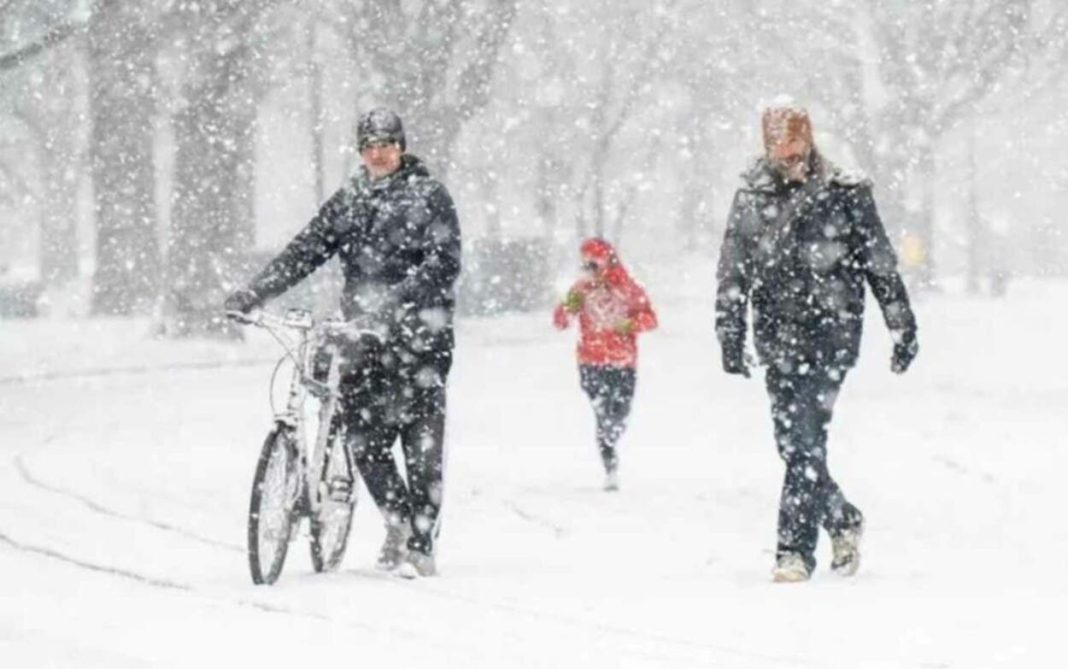 sube-15-cifra-de-fallecidos-por-tormenta-invernal-que-afecta-eeuu.