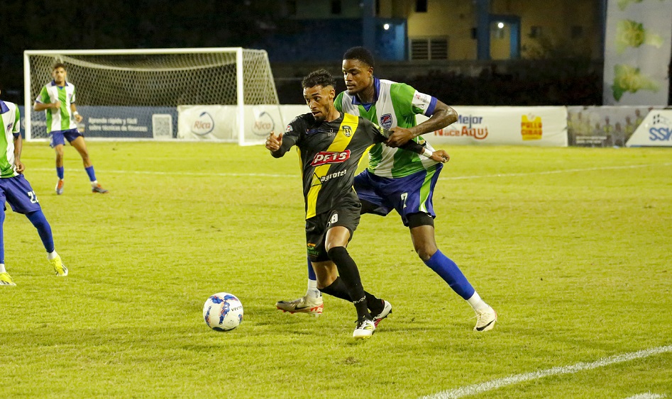 delfines-se-imponen-como-visitantes-ante-moca-fc delfines-se-imponen-como-visitantes-ante-moca-fc