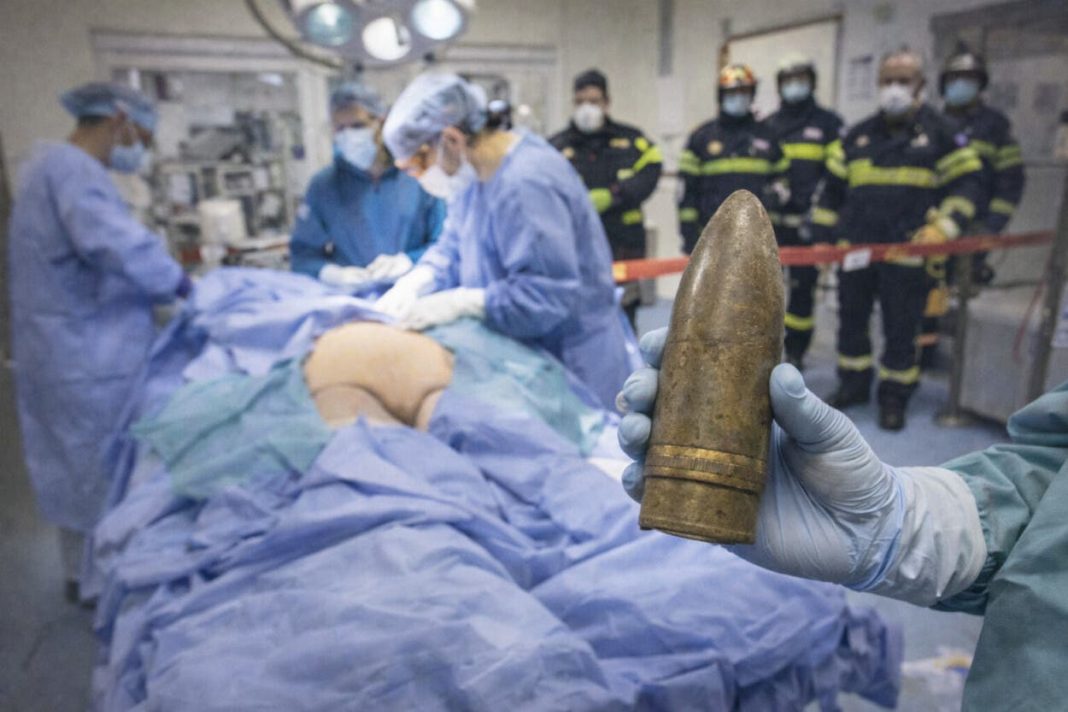 ¡insolito!-extraen-un-obus-de-la-i-guerra-mundial-del-recto-de-un-joven-en-francia ¡insolito!-extraen-un-obus-de-la-i-guerra-mundial-del-recto-de-un-joven-en-francia