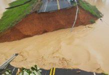 Inundaciones por lluvias destruyen un puente en una carretera del noroeste de Colombia inundaciones-por-lluvias-destruyen-un-puente-en-una-carretera-del-noroeste-de-colombia