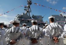 Marino de EE. UU. muere tras caer por la borda durante operaciones en el Caribe marino-de-ee-uu.-muere-tras-caer-por-la-borda-durante-operaciones-en-el-caribe