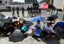 Familiares de presos políticos se unen a huelga de hambre en Caracas para pedir liberación familiares-de-presos-politicos-se-unen-a-huelga-de-hambre-en-caracas-para-pedir-liberacion