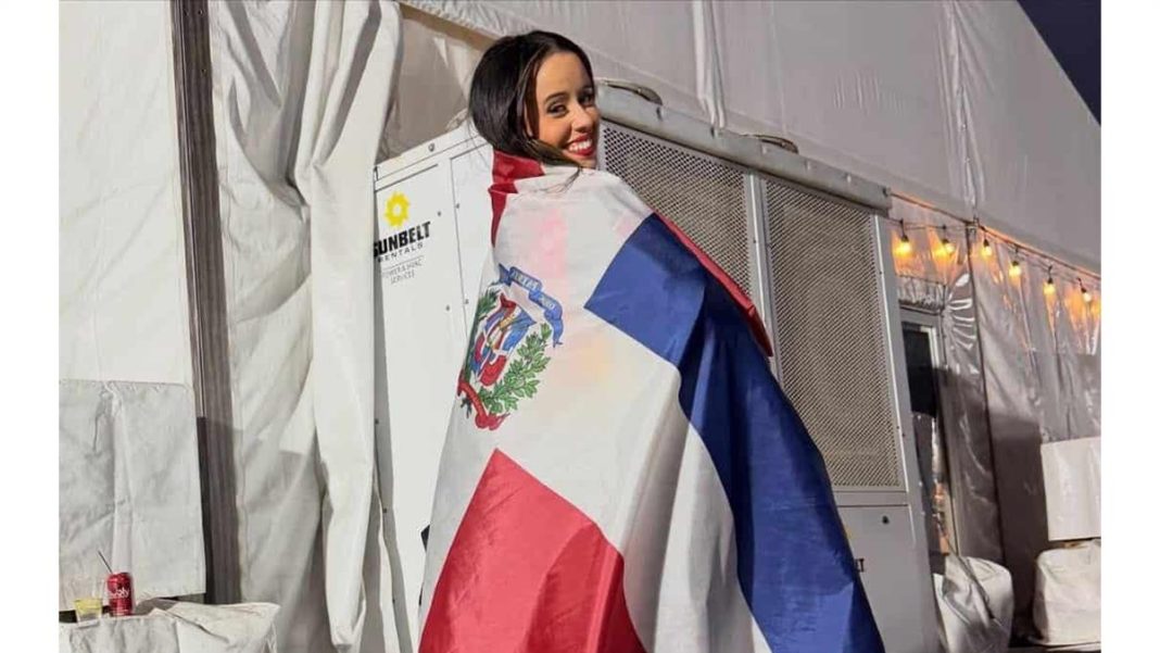 dominicana-dirigio-coreografia-de-salsa-del-medio-tiempo-de-super-bowl dominicana-dirigio-coreografia-de-salsa-del-medio-tiempo-de-super-bowl