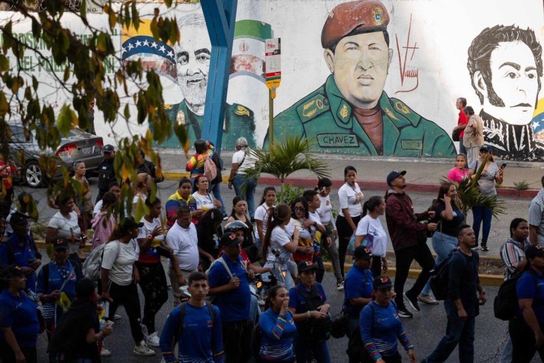 cientos-de-chavistas-marchan-en-caracas-por-la-libertad-de-maduro-y-cilia-tras-dos-meses-presos cientos-de-chavistas-marchan-en-caracas-por-la-libertad-de-maduro-y-cilia-tras-dos-meses-presos