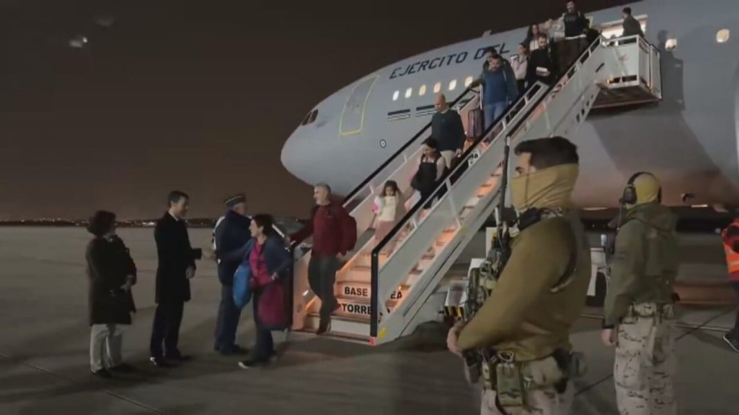 llega-a-espana-un-nuevo-avion-militar-con-251-evacuados-de-oriente-medio