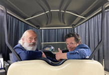 Michael J. Fox y Christopher Lloyd celebran su amistad a 40 años de “Volver al futuro” michael-j.-fox-y-christopher-lloyd-celebran-su-amistad-a-40-anos-de-“volver-al-futuro”