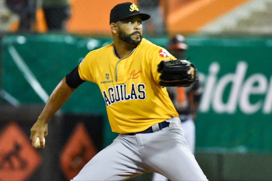 gigantes-firman-a-richard-rodriguez,-ronel-blanco,-enoli-paredes-y-aristides-aquino- gigantes-firman-a-richard-rodriguez,-ronel-blanco,-enoli-paredes-y-aristides-aquino-