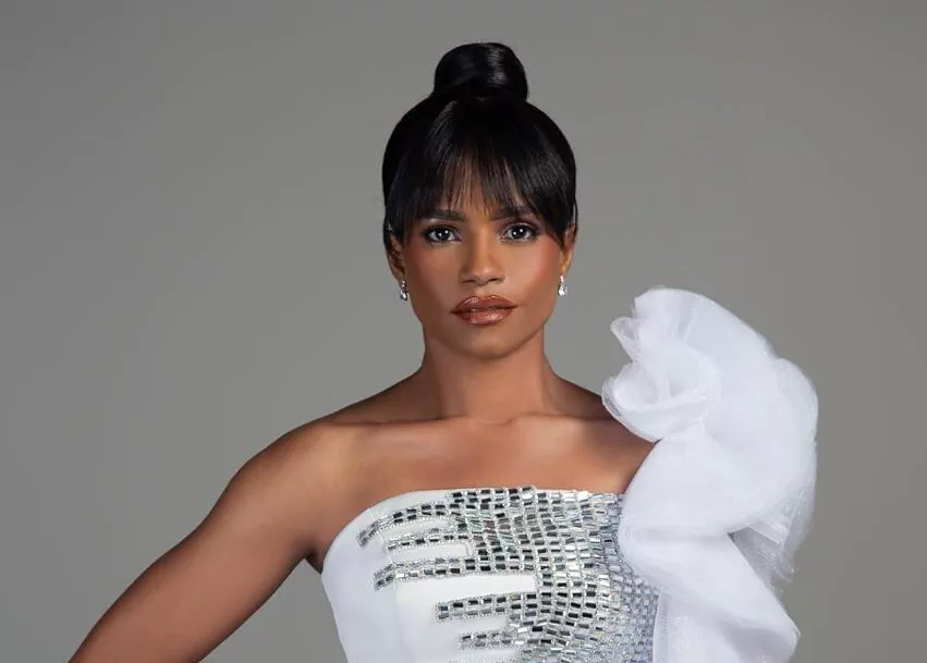 millizen-uribe-deslumbra-con-«rascacielos-de-cristal»-de-luis-dominguez millizen-uribe-deslumbra-con-«rascacielos-de-cristal»-de-luis-dominguez