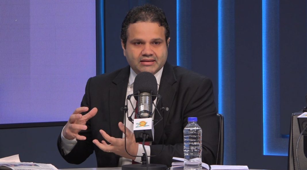 richard-medina:-crisis-petrolera-actual-no-supera-las-de-1970-y-2008,-pero-exige-medidas-claras richard-medina:-crisis-petrolera-actual-no-supera-las-de-1970-y-2008,-pero-exige-medidas-claras