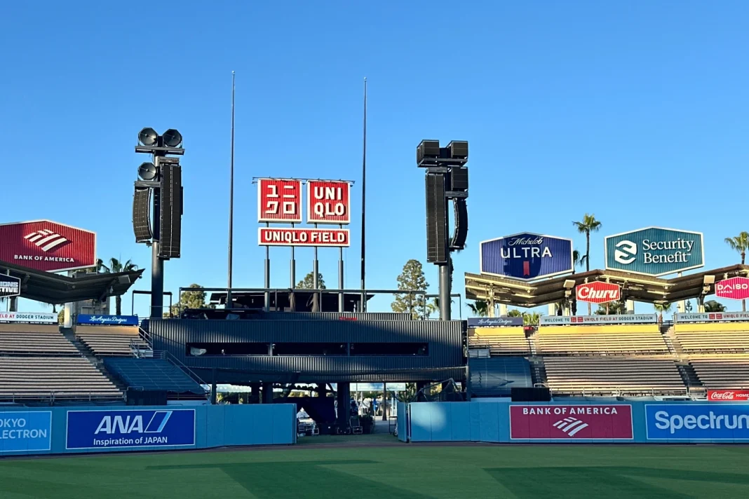 historico:-el-campo-del-dodger-stadium-estrena-nombre-comercial