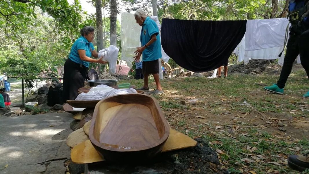 ¿quienes-son-las-12-mujeres-que-lavan-la-ropa-de-jesus?-la-tradicion-que-intriga ¿quienes-son-las-12-mujeres-que-lavan-la-ropa-de-jesus?-la-tradicion-que-intriga