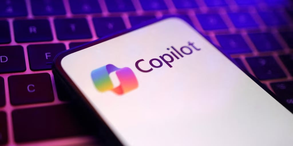 microsoft-advierte-que-copilot-es-“solo-para-entretenimiento”-y-pide-usarlo-bajo-su-propio-riesgo microsoft-advierte-que-copilot-es-“solo-para-entretenimiento”-y-pide-usarlo-bajo-su-propio-riesgo