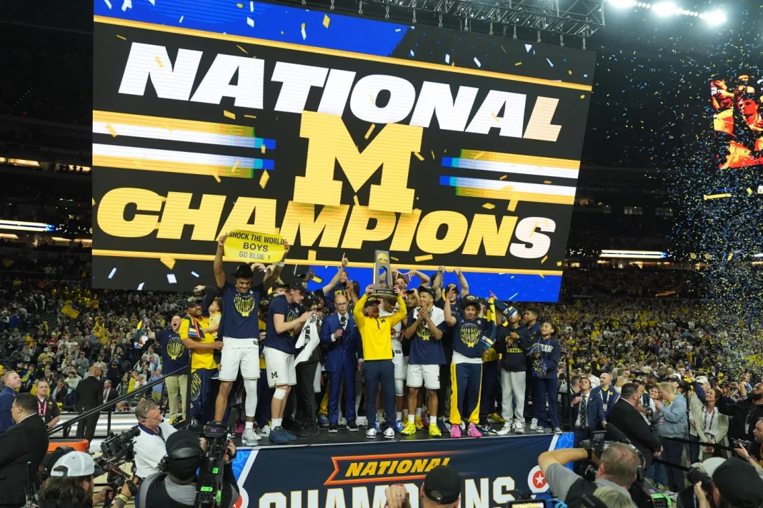 michigan-derrota-a-uconn-y-vuelve-a-la-cima-del-baloncesto-universitario michigan-derrota-a-uconn-y-vuelve-a-la-cima-del-baloncesto-universitario