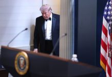 Caos en cena de Trump con corresponsales: gritos de “¡disparos!” irrumpen la velada caos-en-cena-de-trump-con-corresponsales:-gritos-de-“¡disparos!”-irrumpen-la-velada