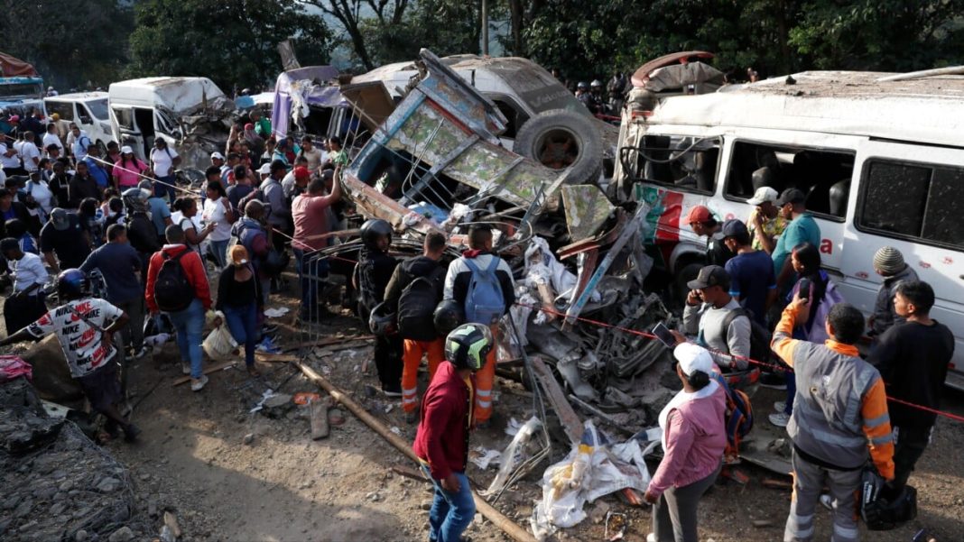 atentado-en-colombia-deja-al-menos-19-muertos