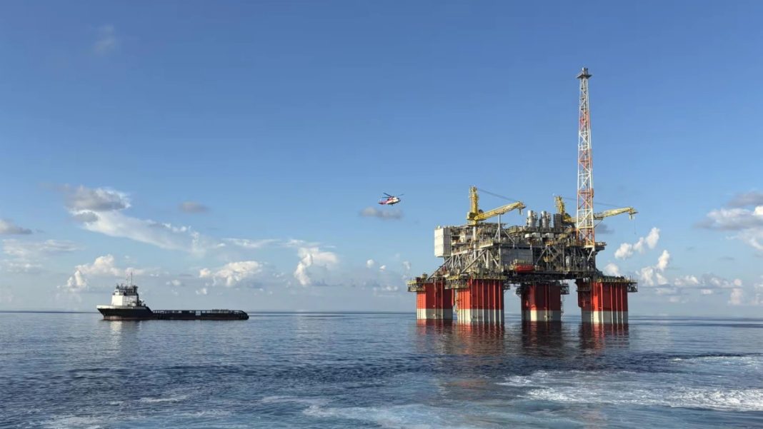 petroleo-de-texas-sube-3,7-%-y-roza-los-100-dolares-por-tensiones-en-oriente-medio