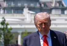 Trump apela a votantes mayores para comicios de medio mandato tras caída de su popularidad trump-apela-a-votantes-mayores-para-comicios-de-medio-mandato-tras-caida-de-su-popularidad