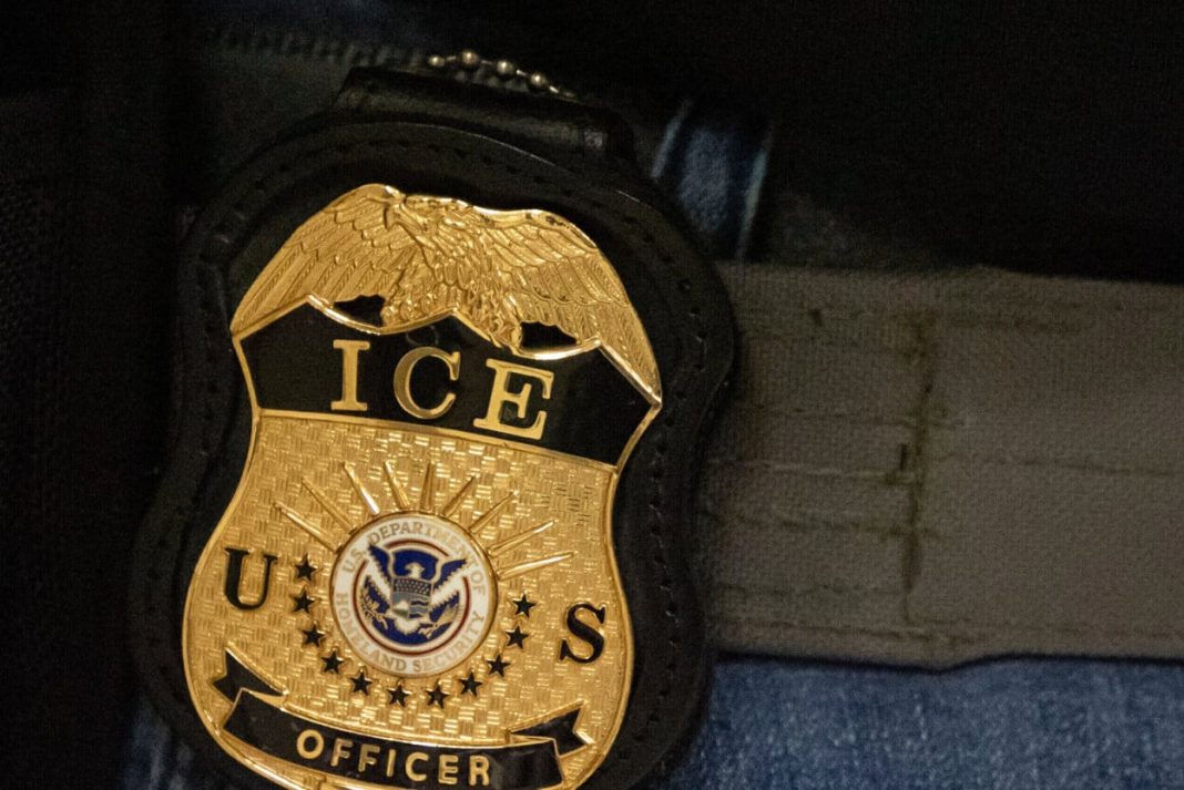 caos-en-nueva-york-cuando-agentes-del-ice-arrestan-a-un-hombre-en-un-hospital-de-la-ciudad