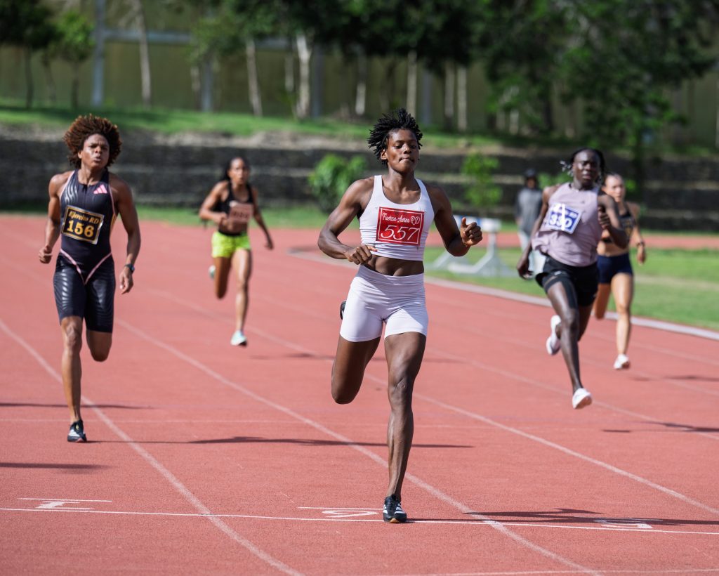atletismo-elite-en-santiago… atletismo-elite-en-santiago…