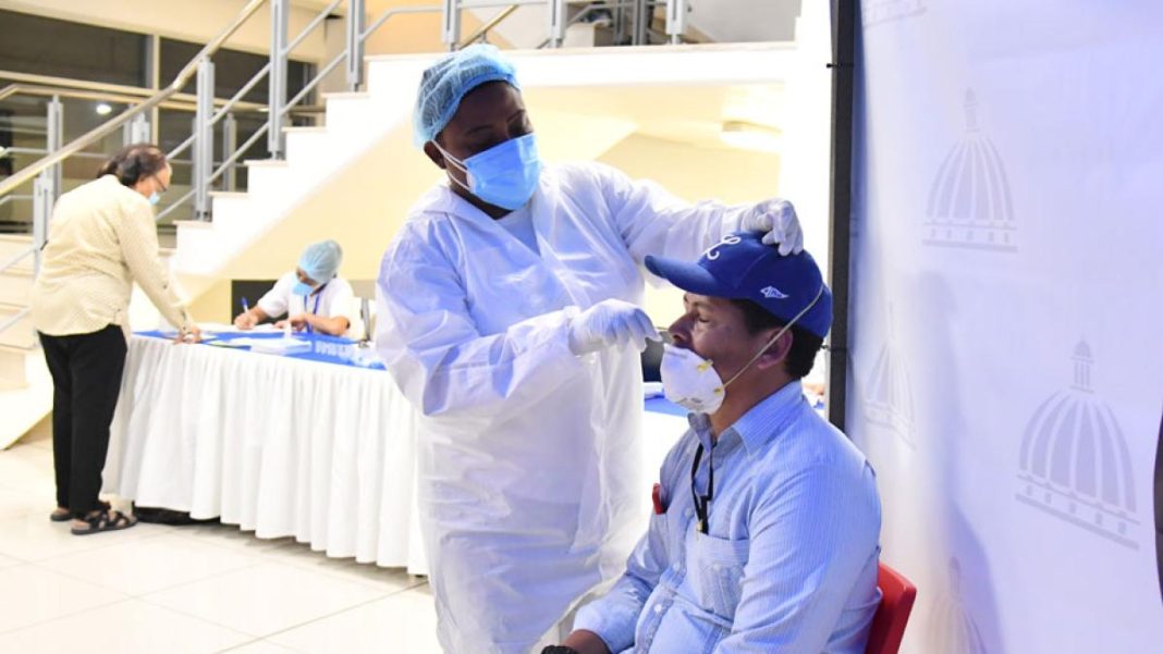 neumologos-alertan-aumento-de-casos-de-covid-19-y-llaman-a-reforzar-medidas-preventivas