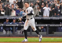 MLB: Yankees dejan tendidos a Rays, Dodgers frenan a Cerveceros y Marlins barren a Mets mlb:-yankees-dejan-tendidos-a-rays,-dodgers-frenan-a-cerveceros-y-marlins-barren-a-mets