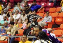 Marineros sorprenden a los Metros en Santiago marineros-sorprenden-a-los-metros-en-santiago