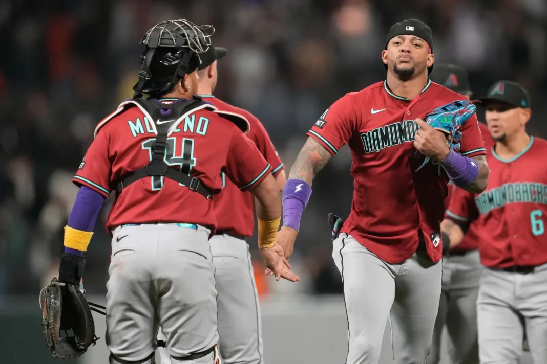 diamondbacks,-phillies-y-reds-ganan-con-poder;-mets-siguen-en-caida-libre