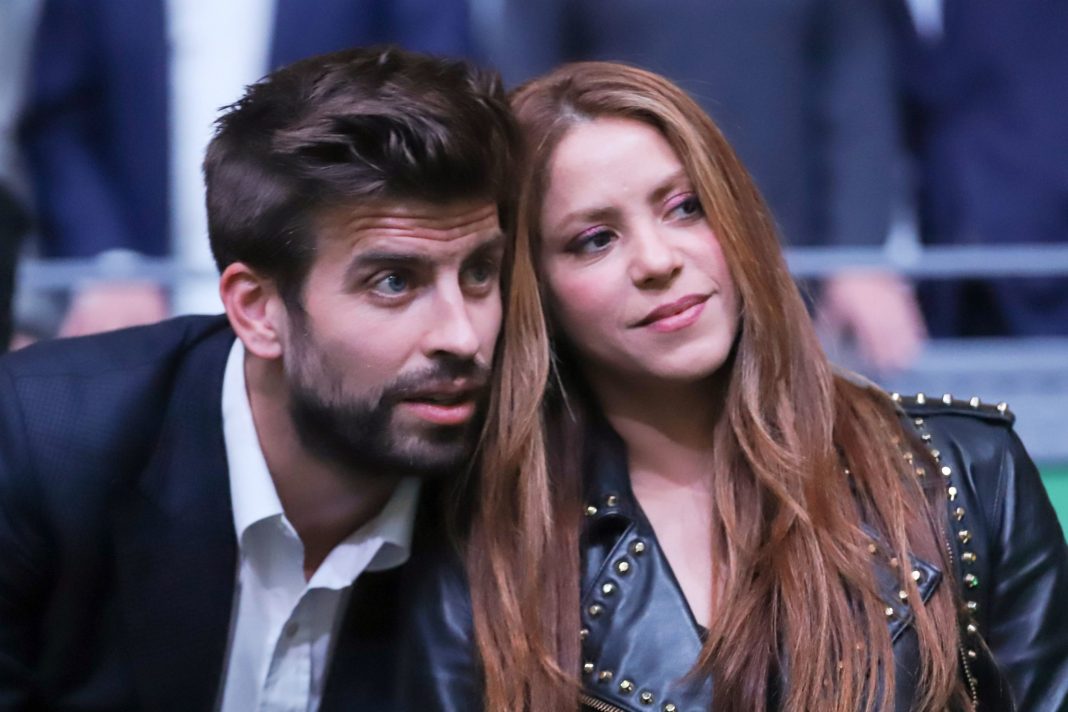 shakira-sorprende-con-mensaje-a-pique