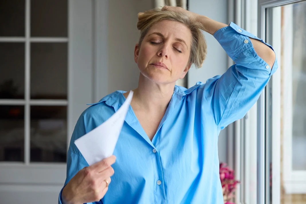expertos-explican-como-reducir-los-sofocos-menopausicos expertos-explican-como-reducir-los-sofocos-menopausicos