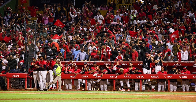 madrugaron:-lones -del-escogido-inician-su-venta-de-abonos-para-torneo-2026-27 madrugaron:-lones -del-escogido-inician-su-venta-de-abonos-para-torneo-2026-27