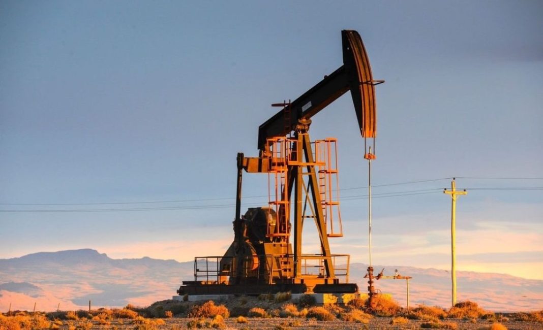 el-crudo-wti-aumenta-2,4-%-por-la-tension-militar-entre-washington-y-teheran